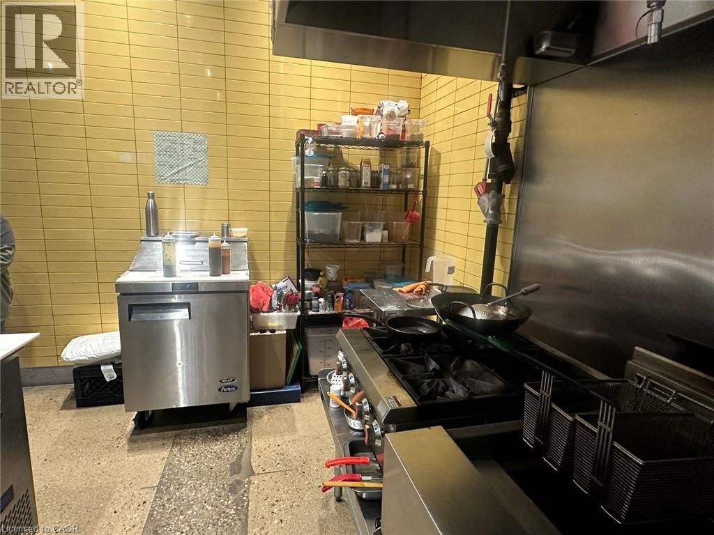 105 Clair Road E Unit# 3, Guelph, ON