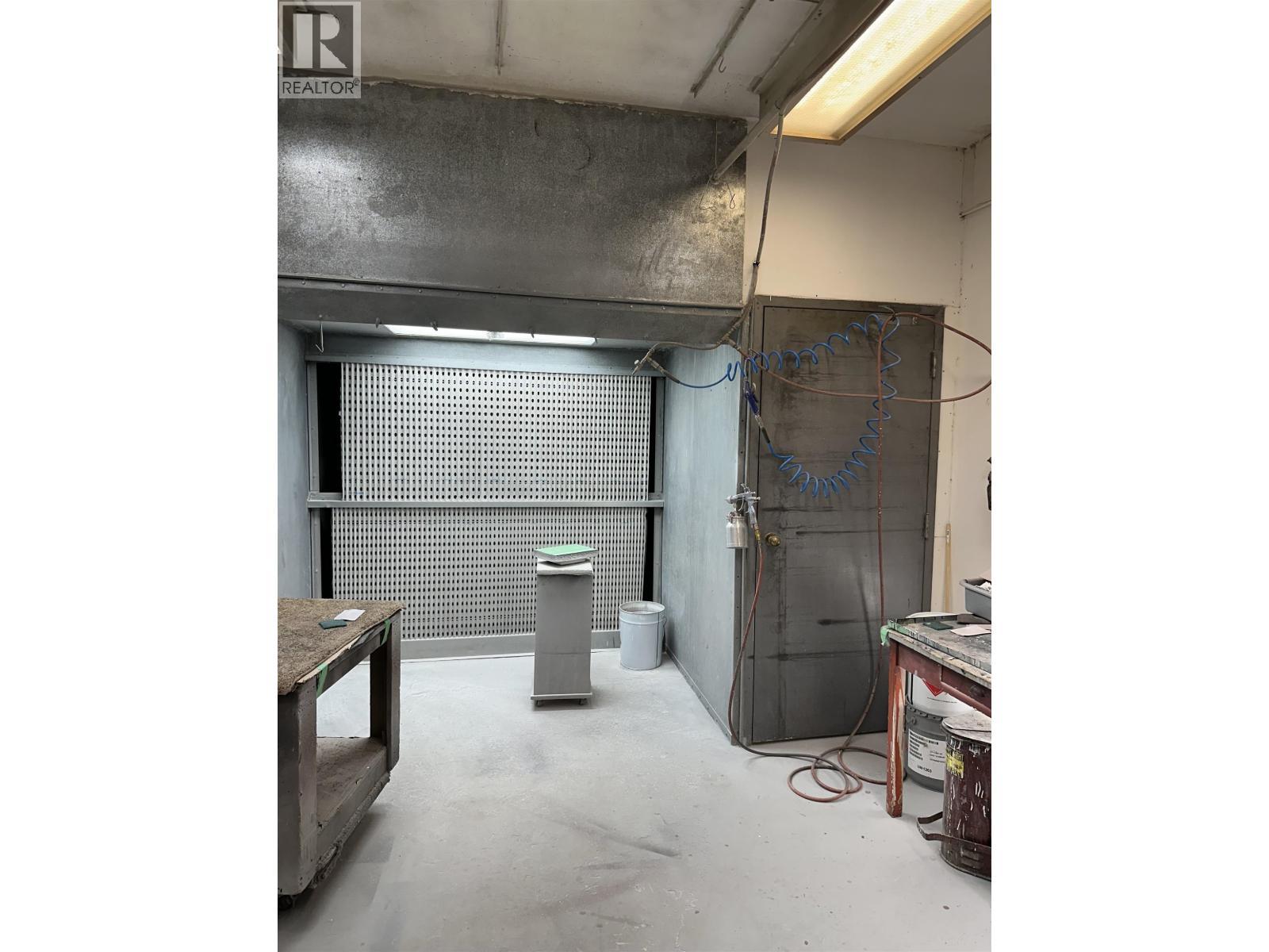 2 259 E 1St Street, North Vancouver, BC