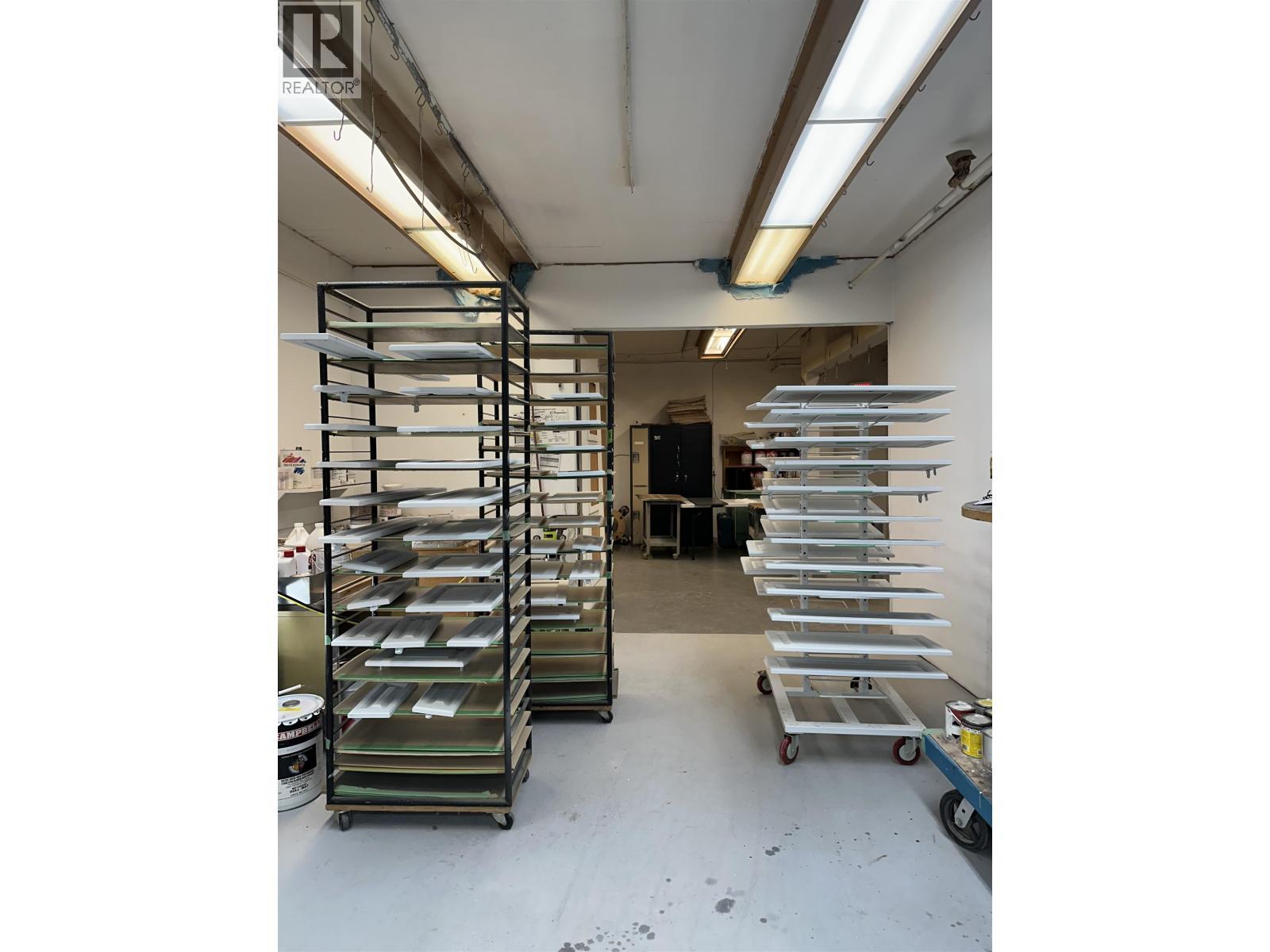 2 259 E 1St Street, North Vancouver, BC