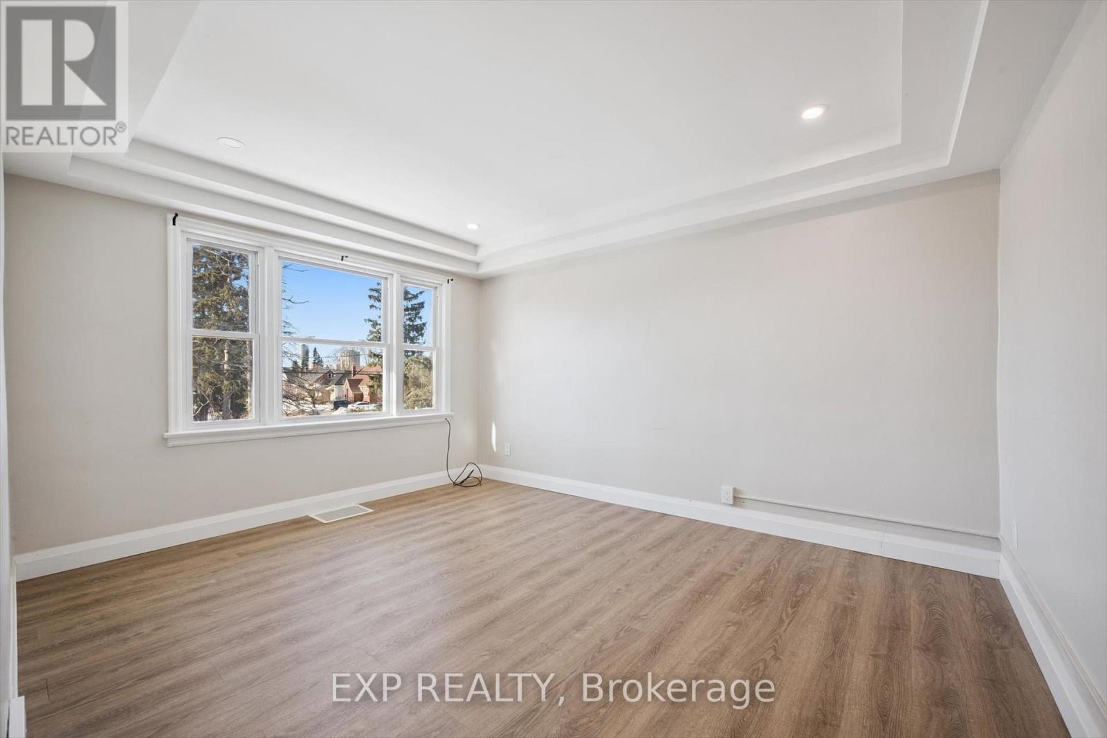 253 Sydney Street S, Kitchener, ON - Indoor Photo Showing Other Room