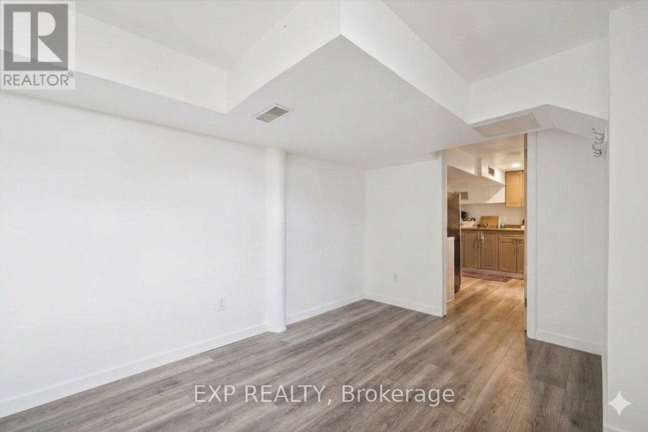 253 Sydney Street S, Kitchener, ON - Indoor Photo Showing Other Room