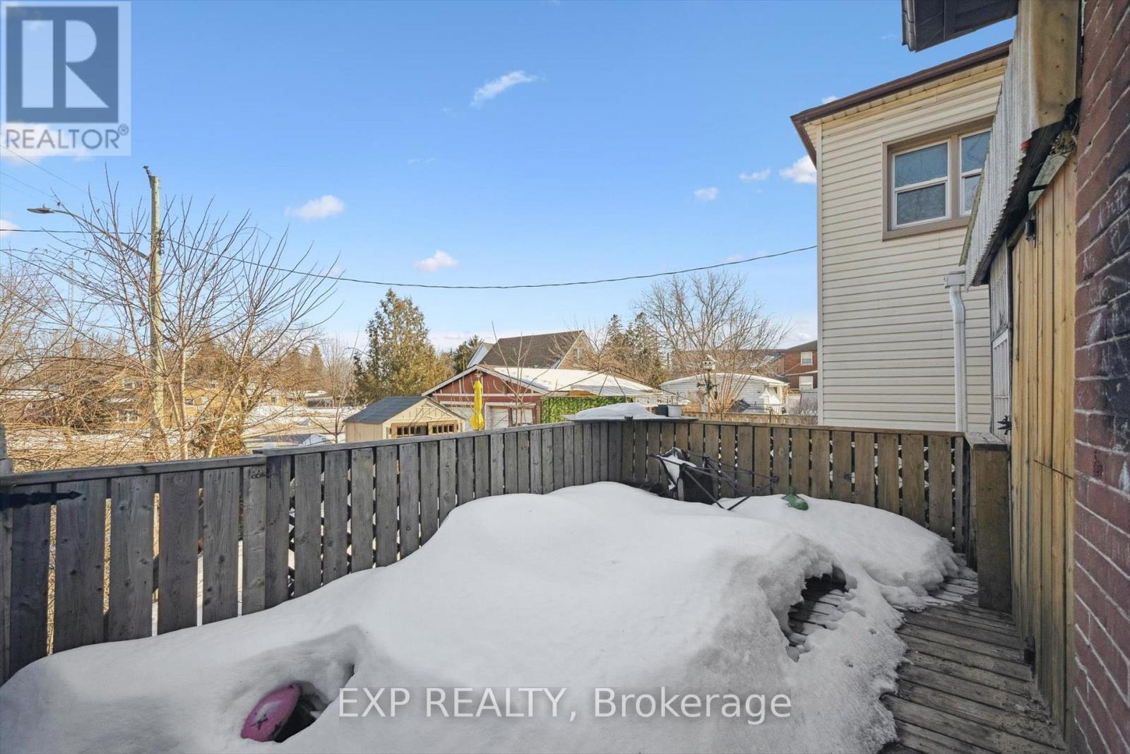 253 Sydney Street S, Kitchener, ON - Outdoor