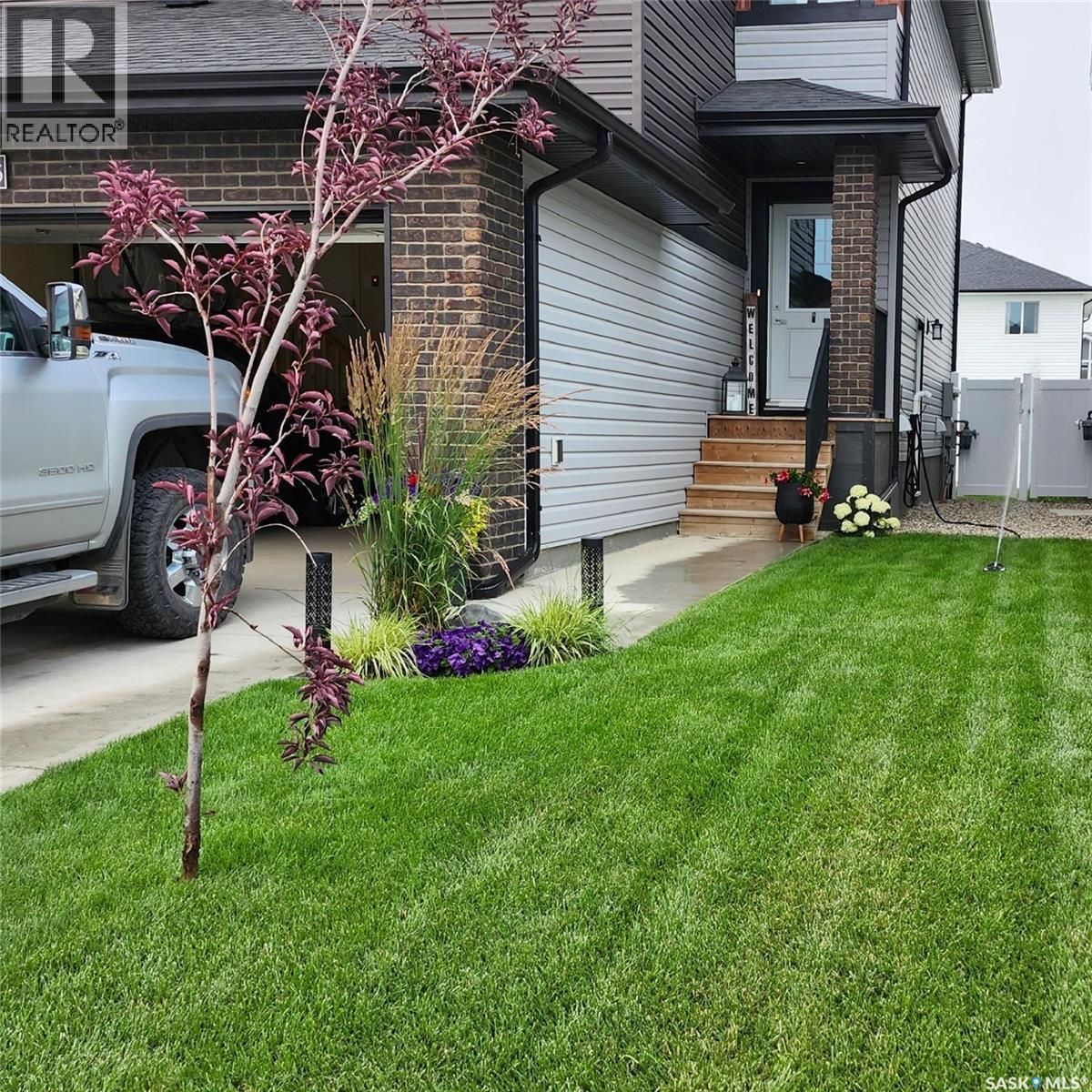535 Schmeiser Avenue, Saskatoon, SK - Outdoor