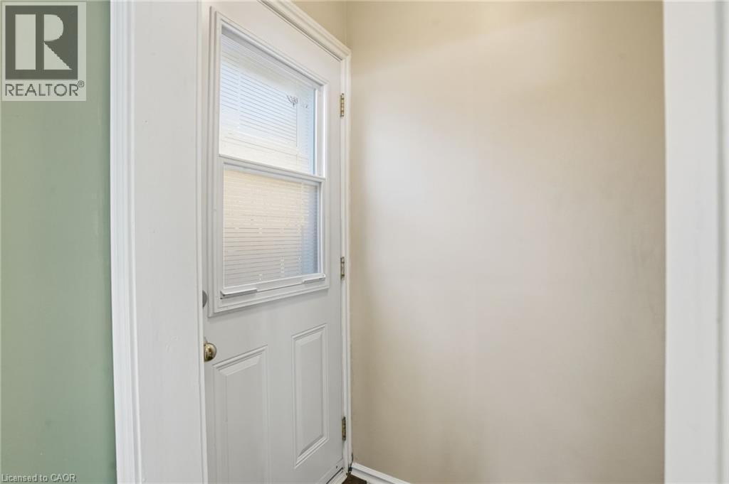 7 Rapallo Drive, Hamilton, ON - Indoor Photo Showing Other Room