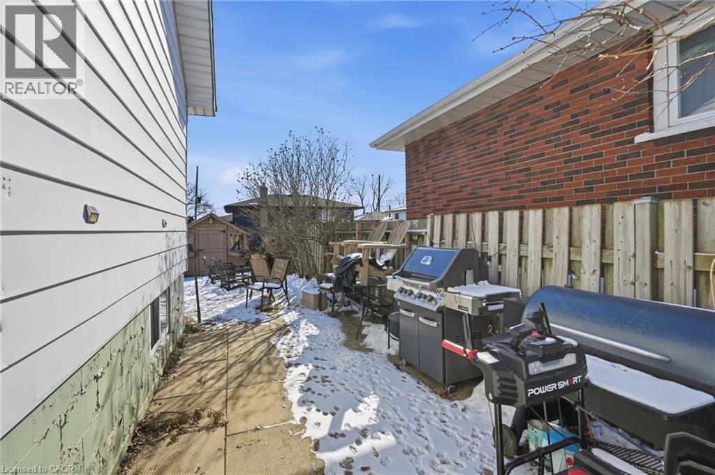 7 Rapallo Drive, Hamilton, ON - Outdoor With Exterior