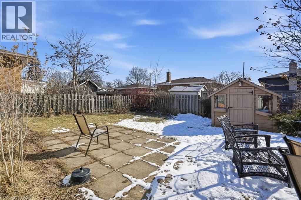 7 Rapallo Drive, Hamilton, ON - Outdoor