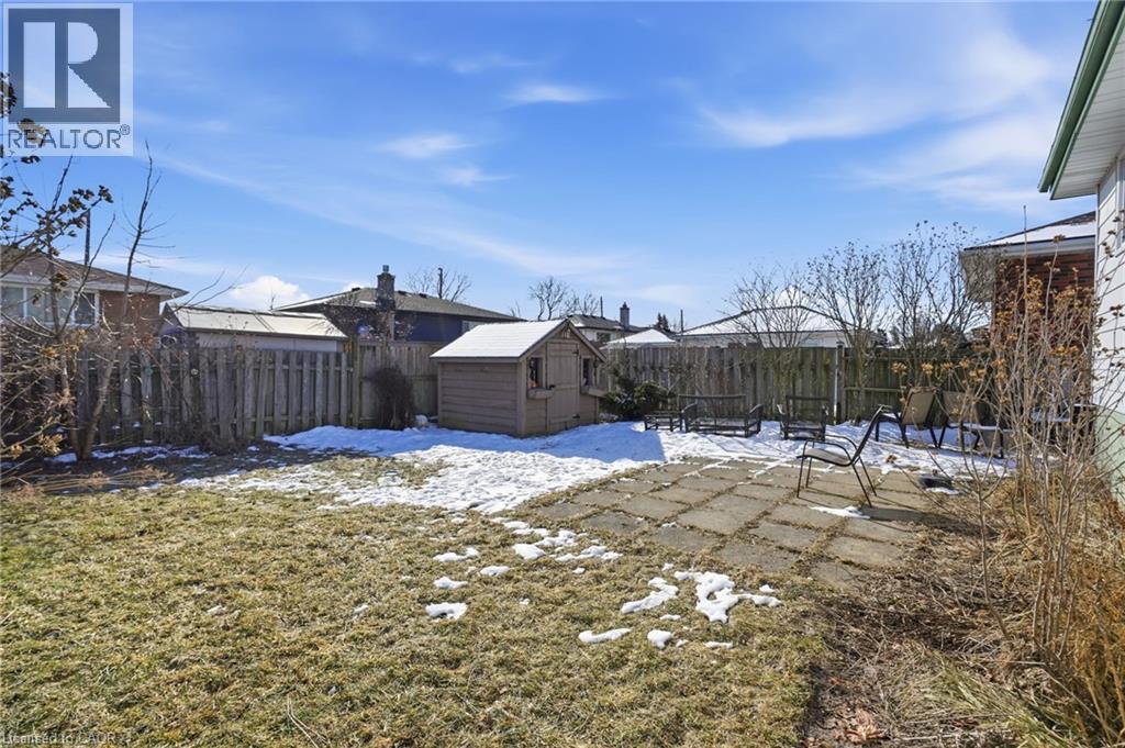 7 Rapallo Drive, Hamilton, ON - Outdoor