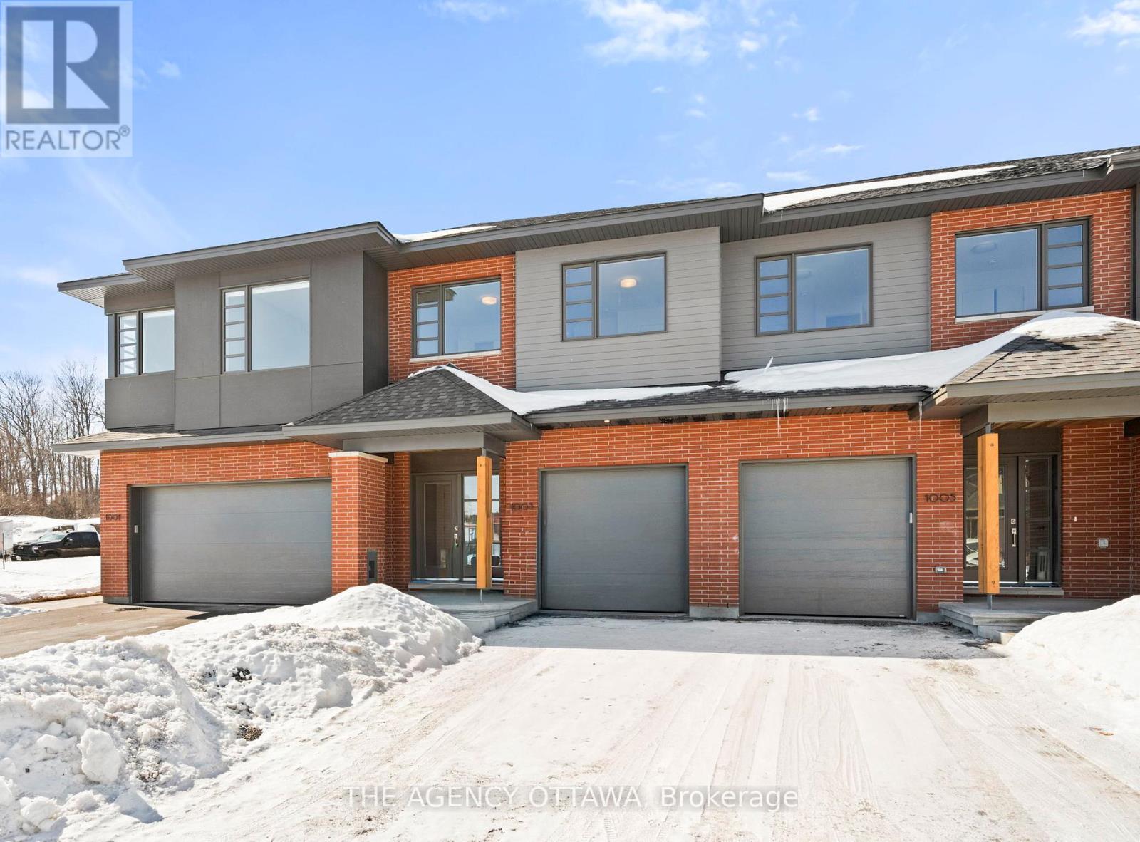 1003 Kitigan Grove, Ottawa, ON - Outdoor With Facade