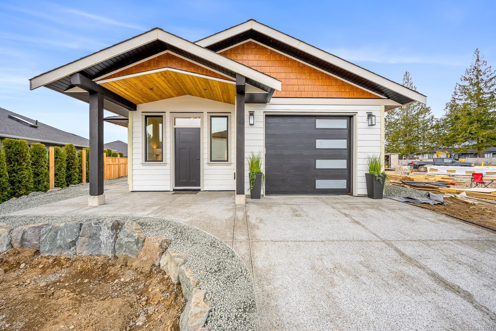 2-865 Grumman Pl, Comox, BC