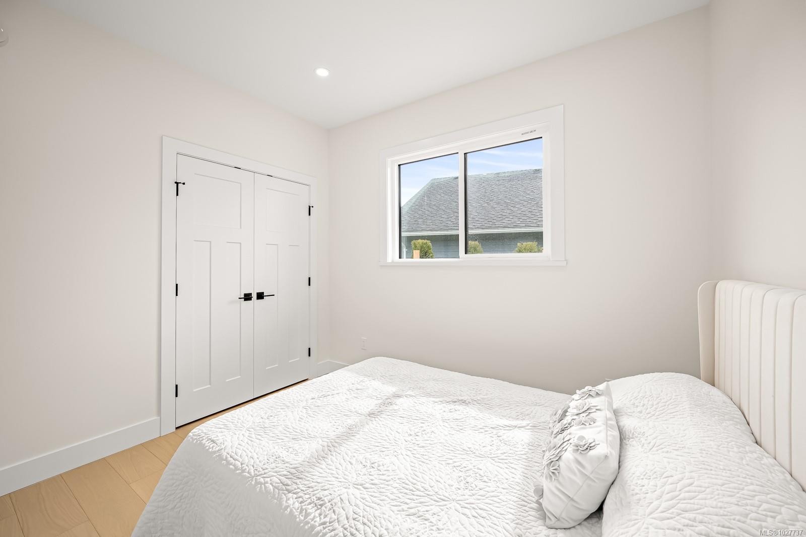 2-865 Grumman Pl, Comox, BC