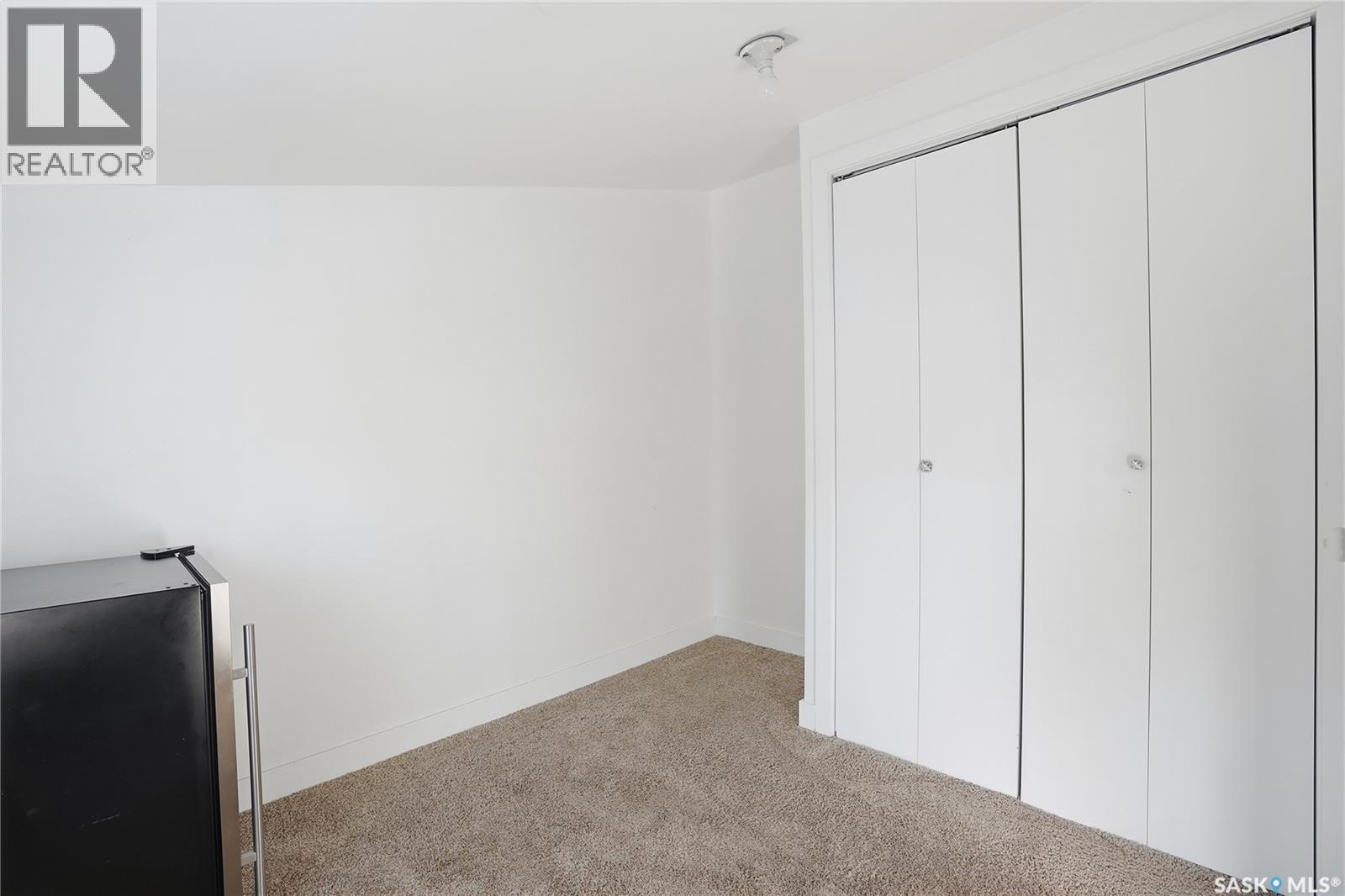 806 7Th Street E, Saskatoon, SK - Indoor Photo Showing Other Room