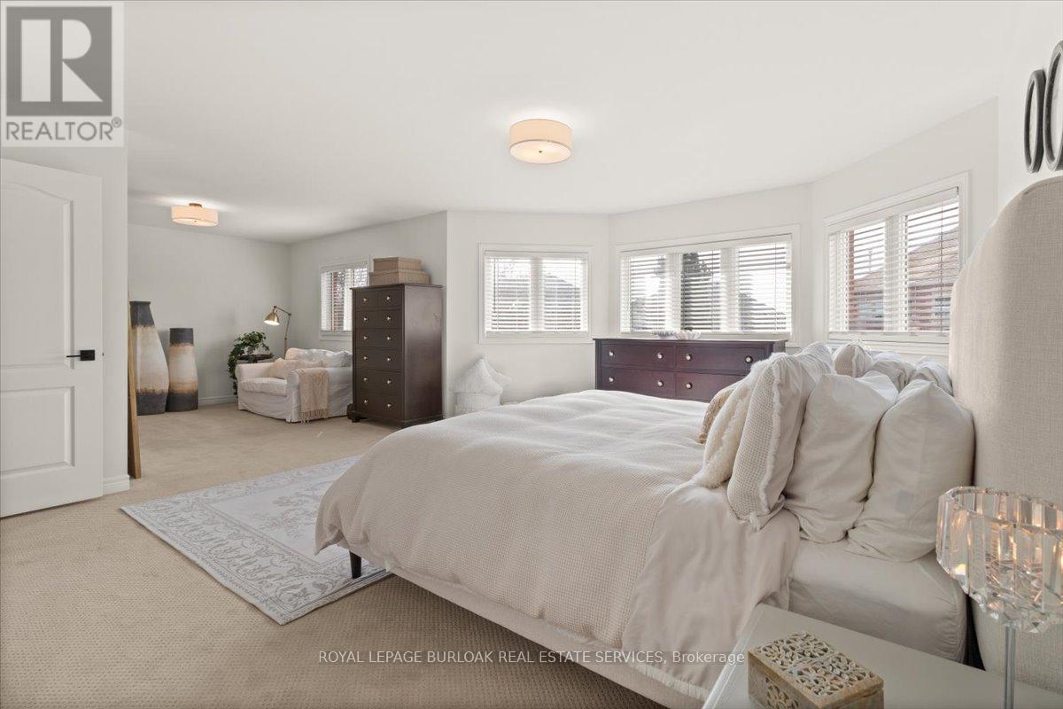 4263 Millcroft Park Drive, Burlington, ON - Indoor Photo Showing Bedroom