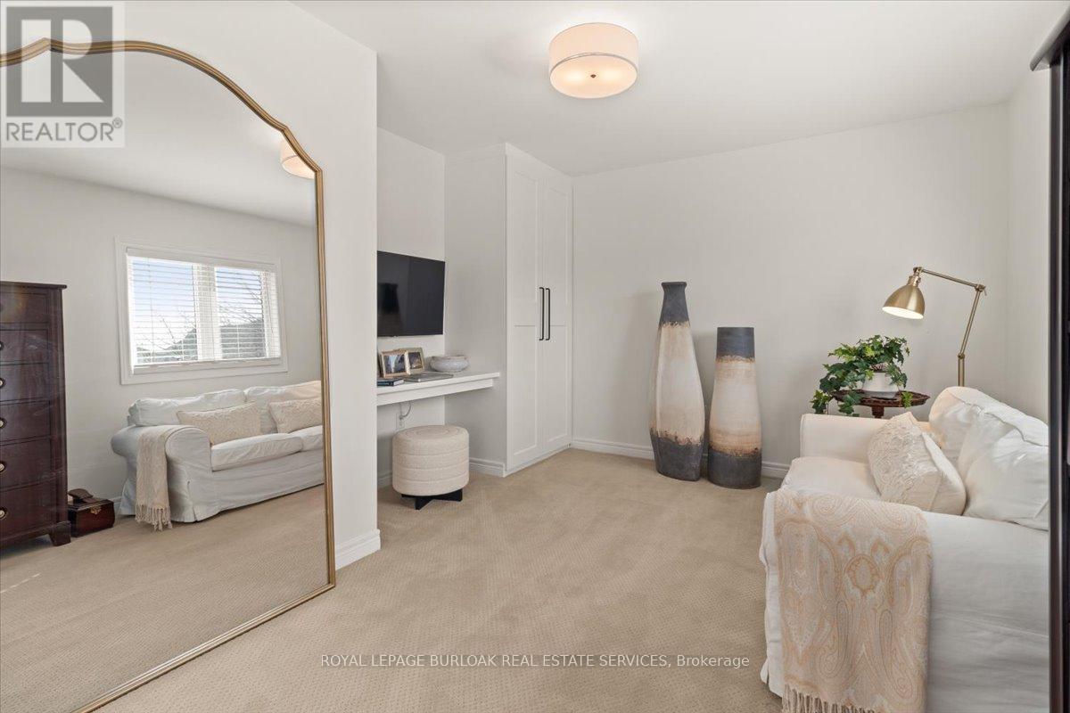 4263 Millcroft Park Drive, Burlington, ON - Indoor