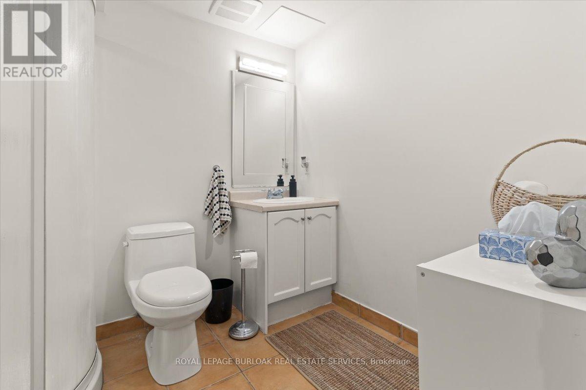 4263 Millcroft Park Drive, Burlington, ON - Indoor Photo Showing Bathroom