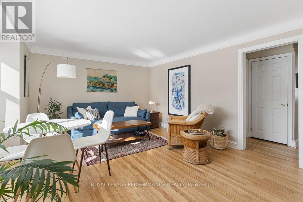 309 Glynn Avenue, Ottawa, ON - Indoor Photo Showing Other Room