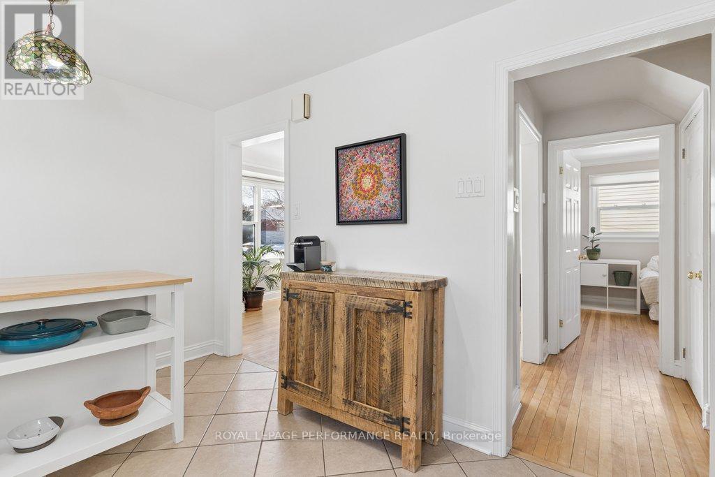 309 Glynn Avenue, Ottawa, ON - Indoor Photo Showing Other Room