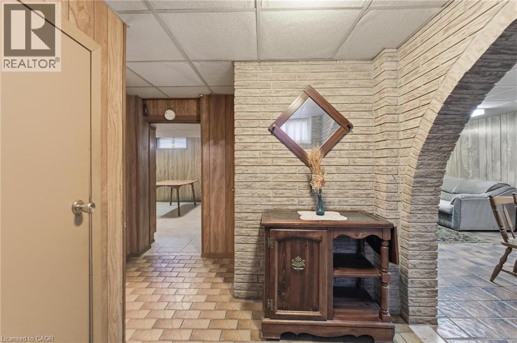 314 Hawkridge Avenue, Hamilton, ON - Indoor Photo Showing Other Room