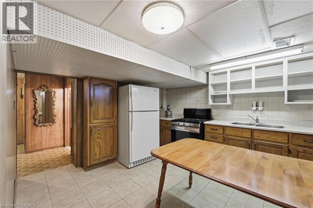 314 Hawkridge Avenue, Hamilton, ON - Indoor Photo Showing Kitchen With Double Sink