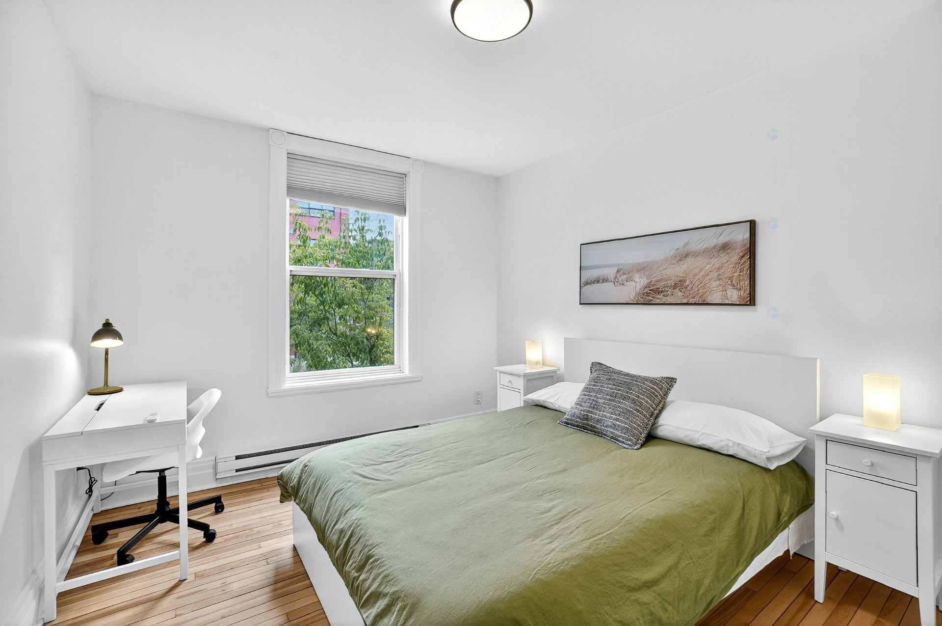 Chambre à coucher - 5338 Rue St-Denis, Montréal (Le Plateau-Mont-Royal), QC - Indoor Photo Showing Bedroom