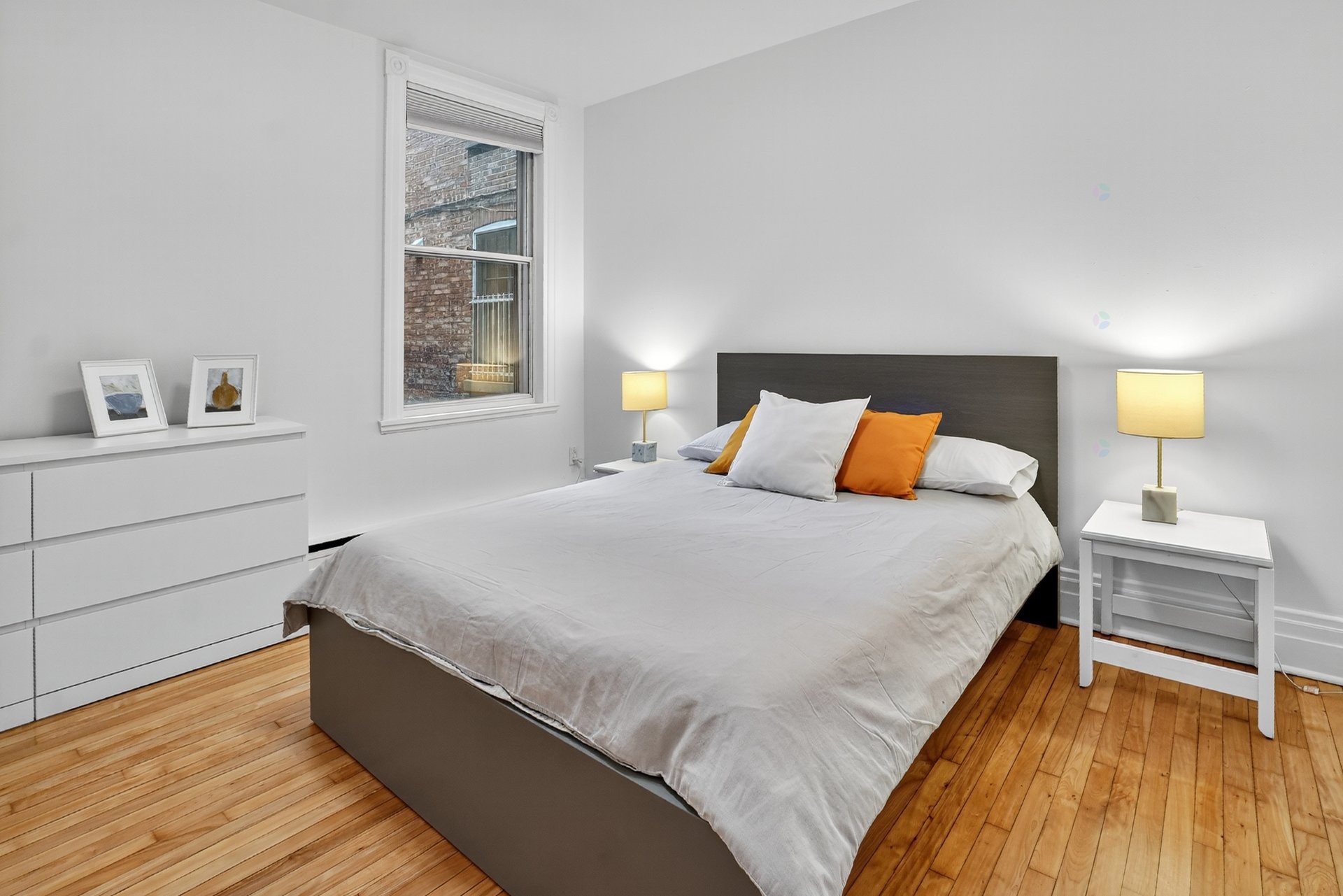 Chambre à coucher - 5344 Rue St-Denis, Montréal (Le Plateau-Mont-Royal), QC - Indoor Photo Showing Bedroom