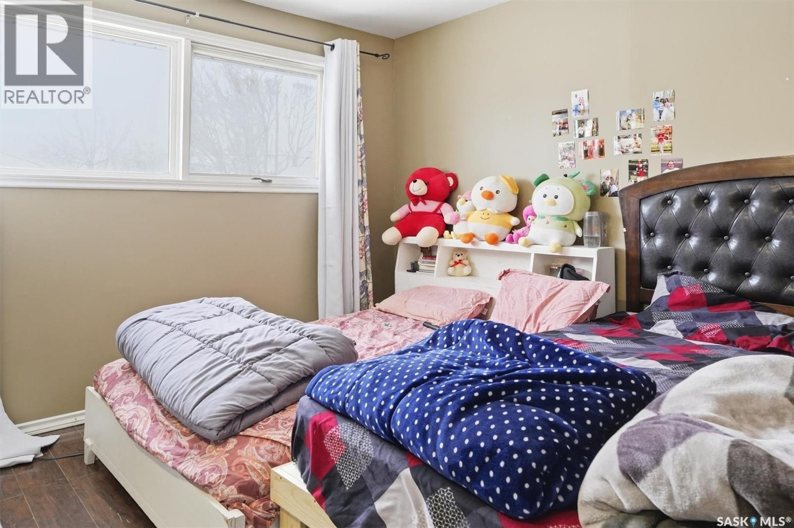 337 Y Avenue S, Saskatoon, SK - Indoor Photo Showing Bedroom