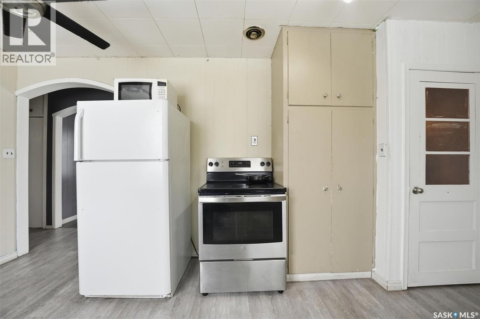 337 Y Avenue S, Saskatoon, SK - Indoor Photo Showing Kitchen