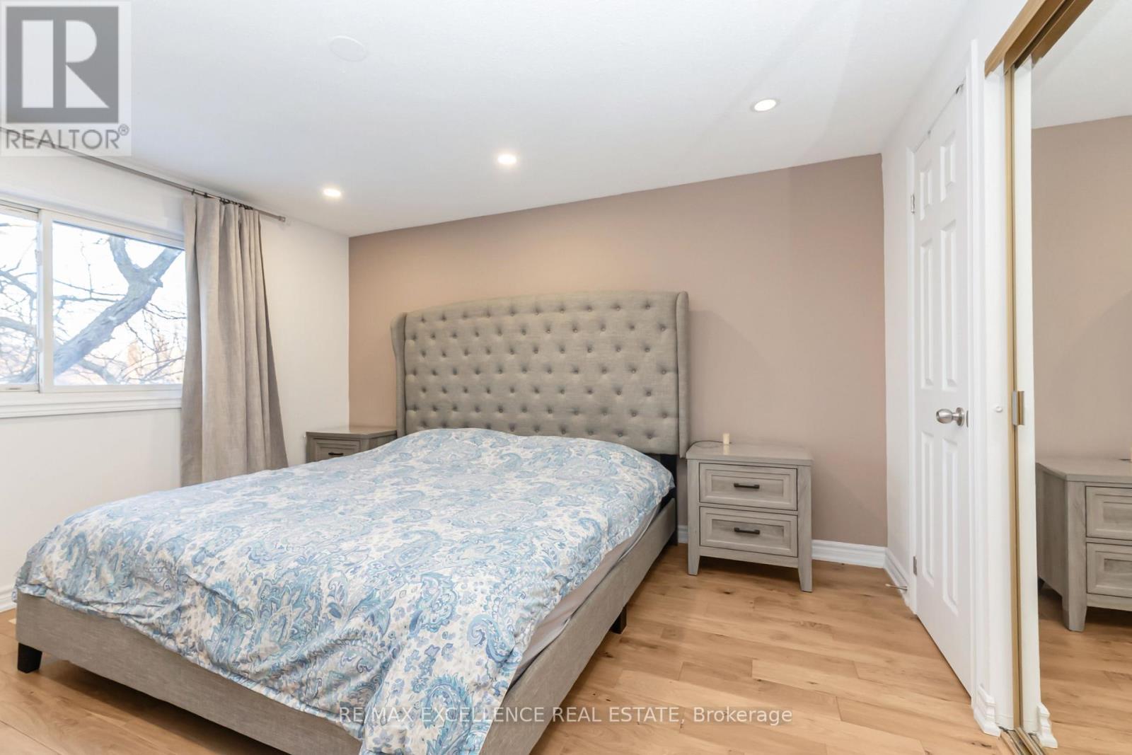 2962 Saint Malo Circle, Mississauga, ON - Indoor Photo Showing Bedroom