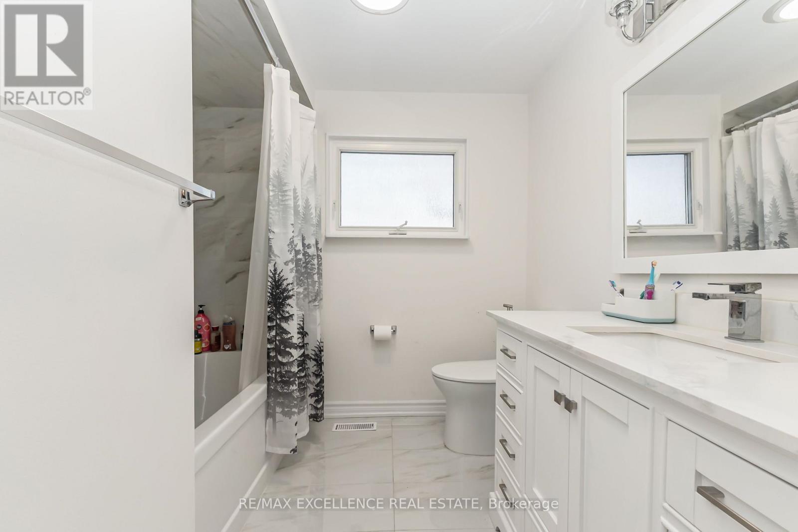 2962 Saint Malo Circle, Mississauga, ON - Indoor Photo Showing Bathroom
