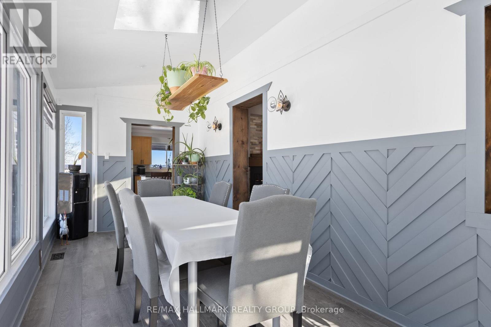 3210 Ritchance Road, Champlain, ON - Indoor Photo Showing Dining Room