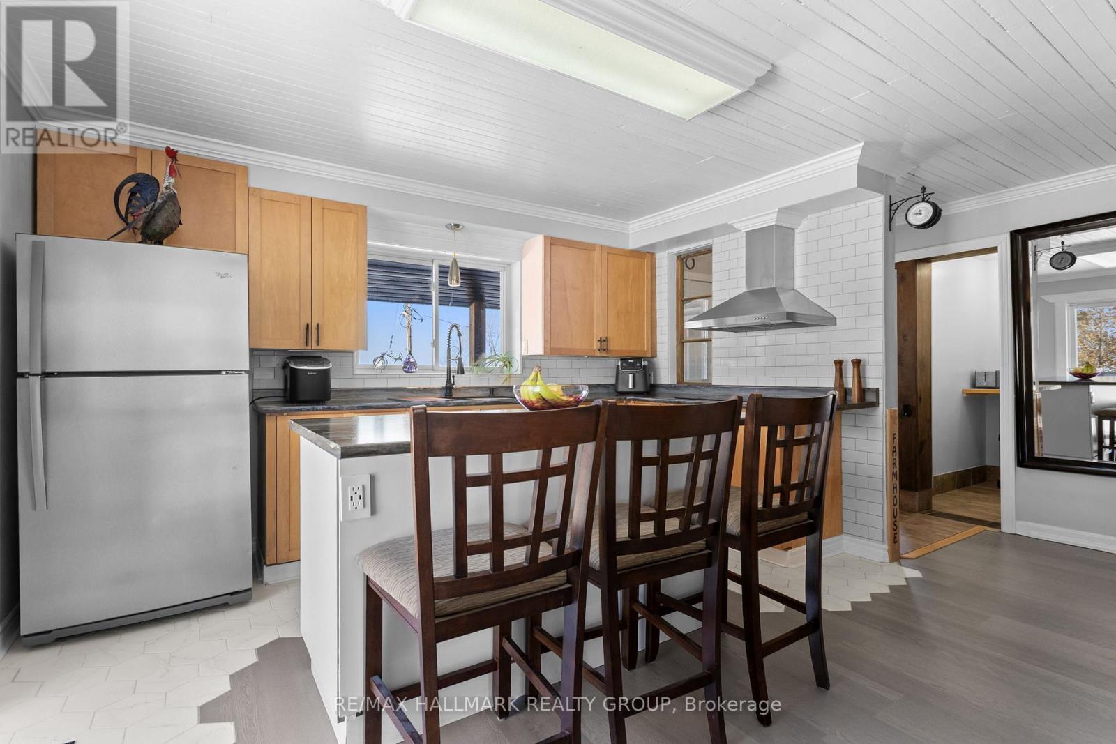 3210 Ritchance Road, Champlain, ON - Indoor Photo Showing Kitchen