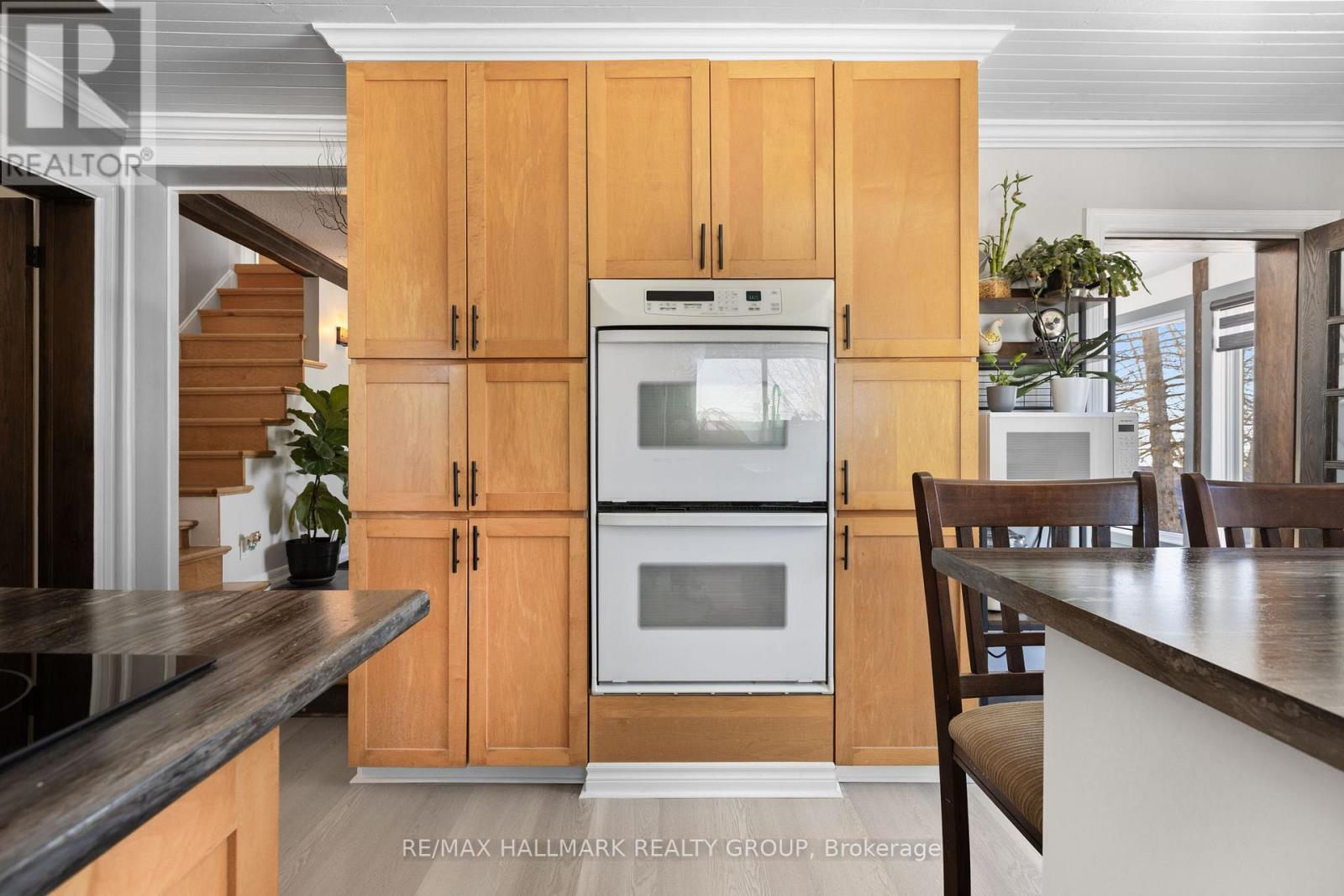 3210 Ritchance Road, Champlain, ON - Indoor Photo Showing Kitchen