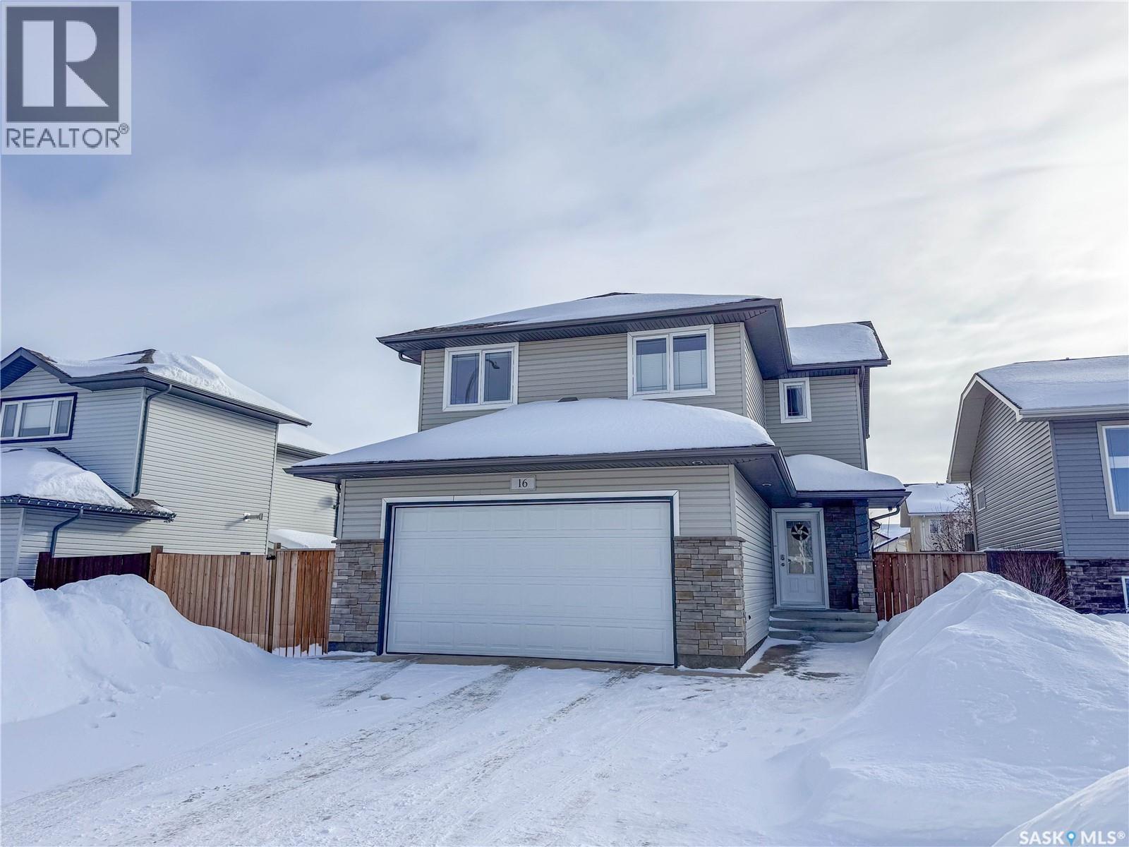 16 Guy Drive, Prince Albert, SK - Outdoor