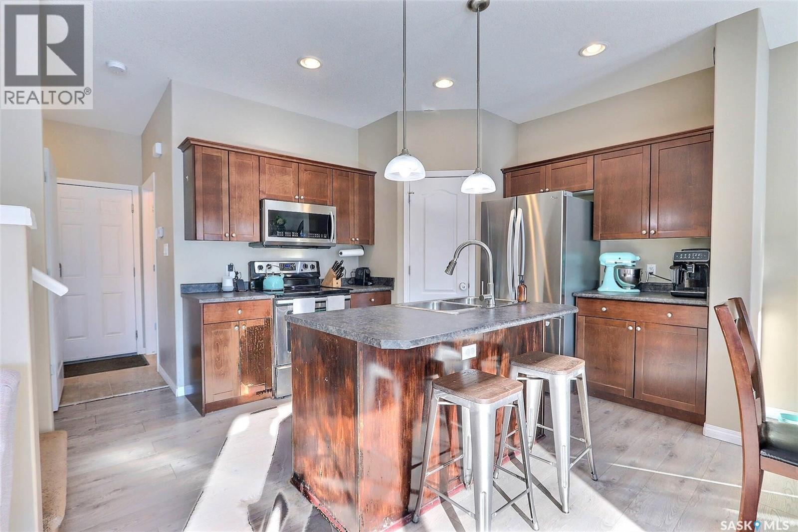 16 Guy Drive, Prince Albert, SK - Indoor Photo Showing Kitchen With Stainless Steel Kitchen
