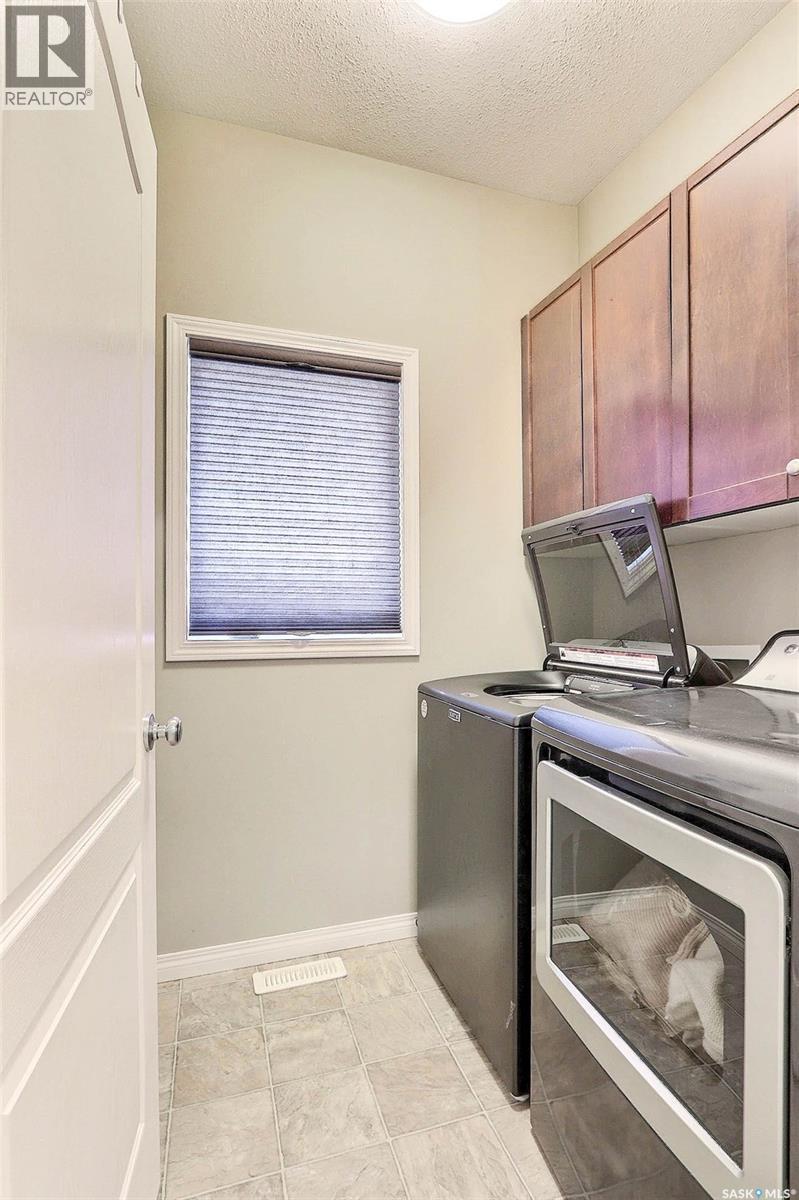 16 Guy Drive, Prince Albert, SK - Indoor Photo Showing Laundry Room