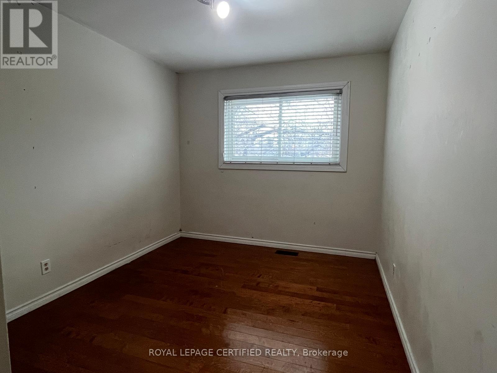 818 Garth Street, Hamilton, ON - Indoor Photo Showing Other Room