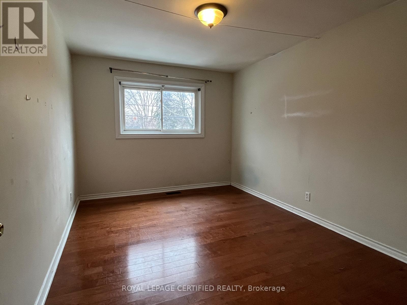 818 Garth Street, Hamilton, ON - Indoor Photo Showing Other Room