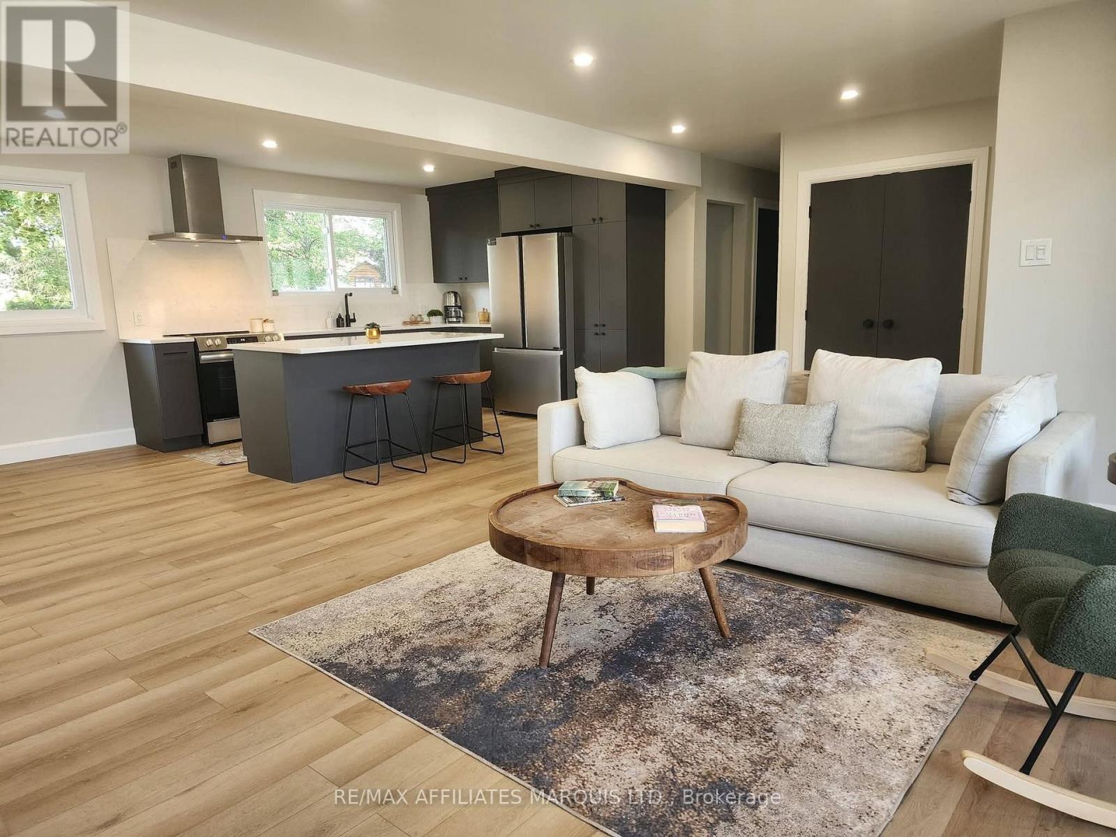 1409 Leonard Avenue, Cornwall, ON - Indoor