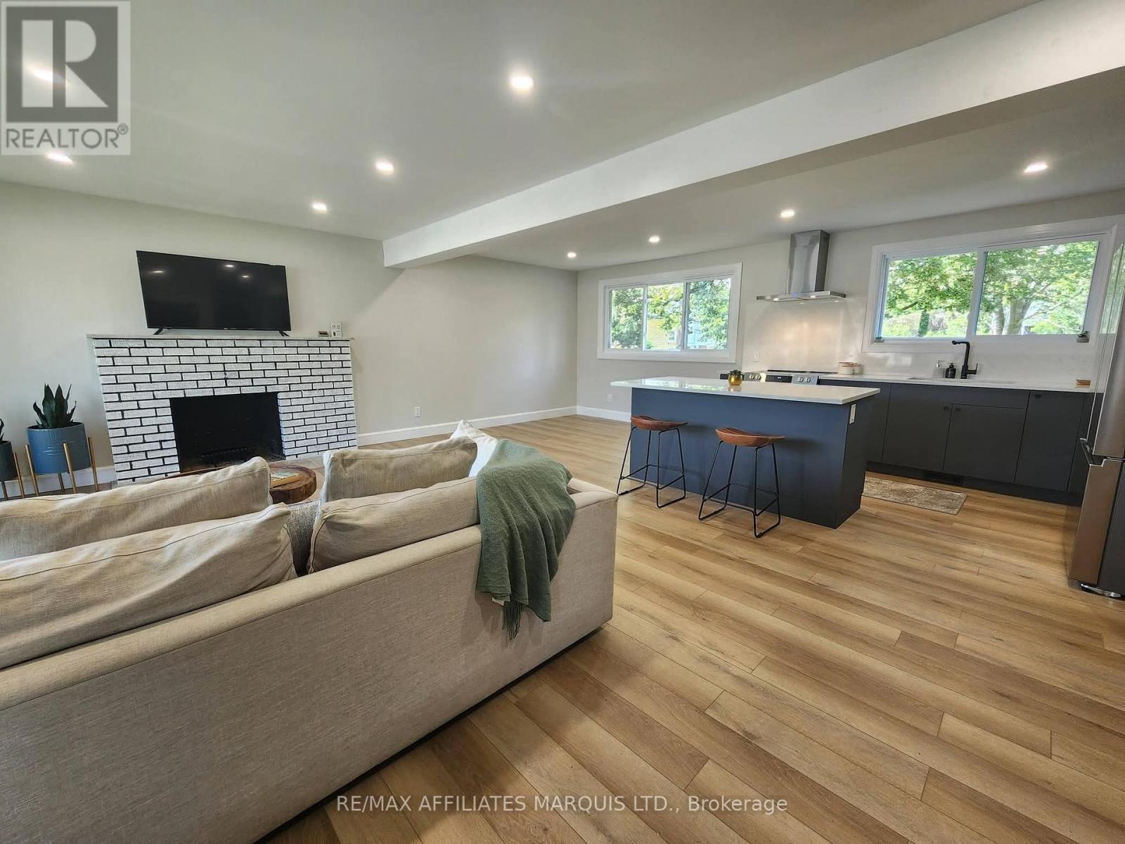 1409 Leonard Avenue, Cornwall, ON - Indoor With Fireplace