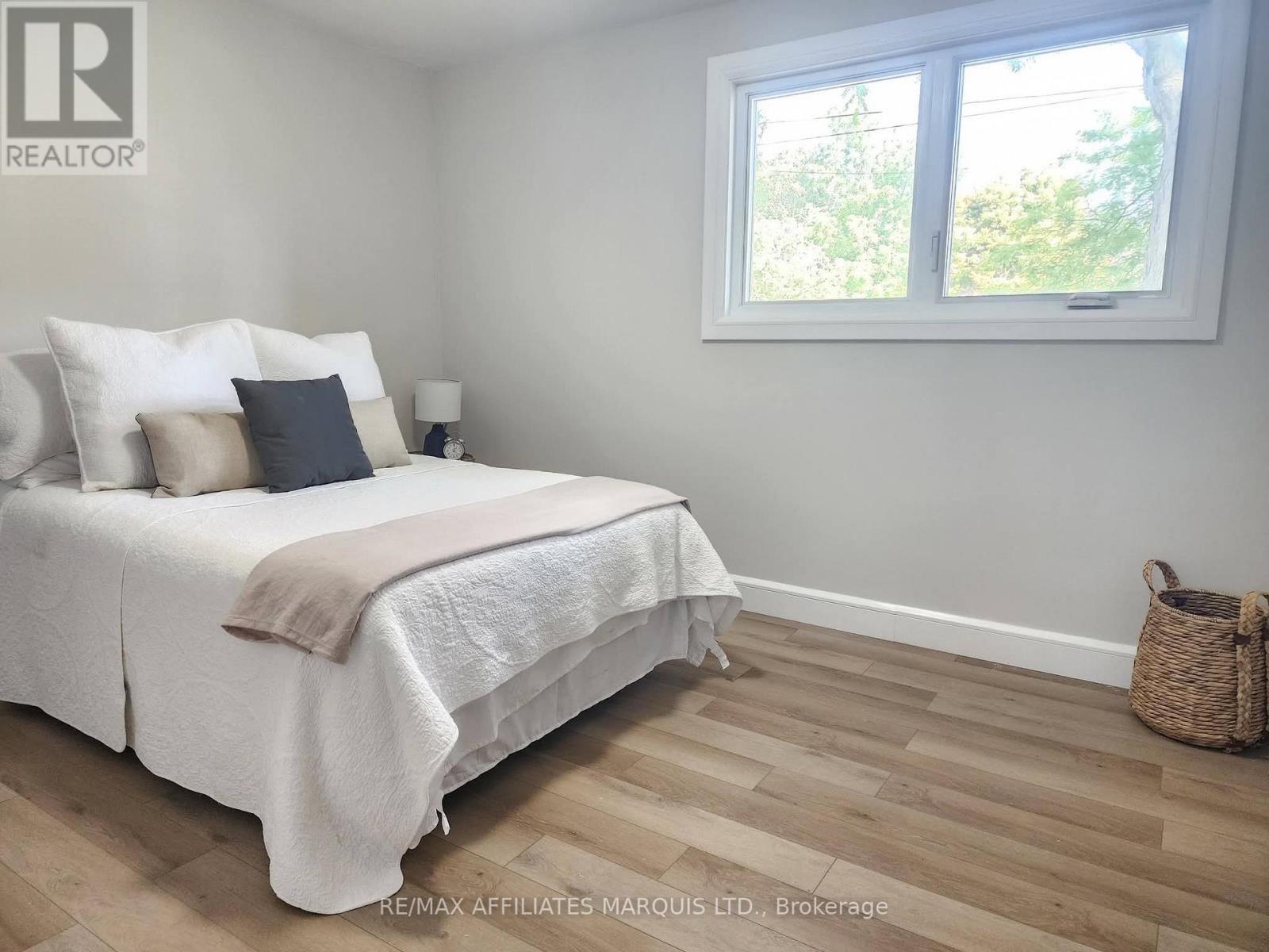 1409 Leonard Avenue, Cornwall, ON - Indoor Photo Showing Bedroom