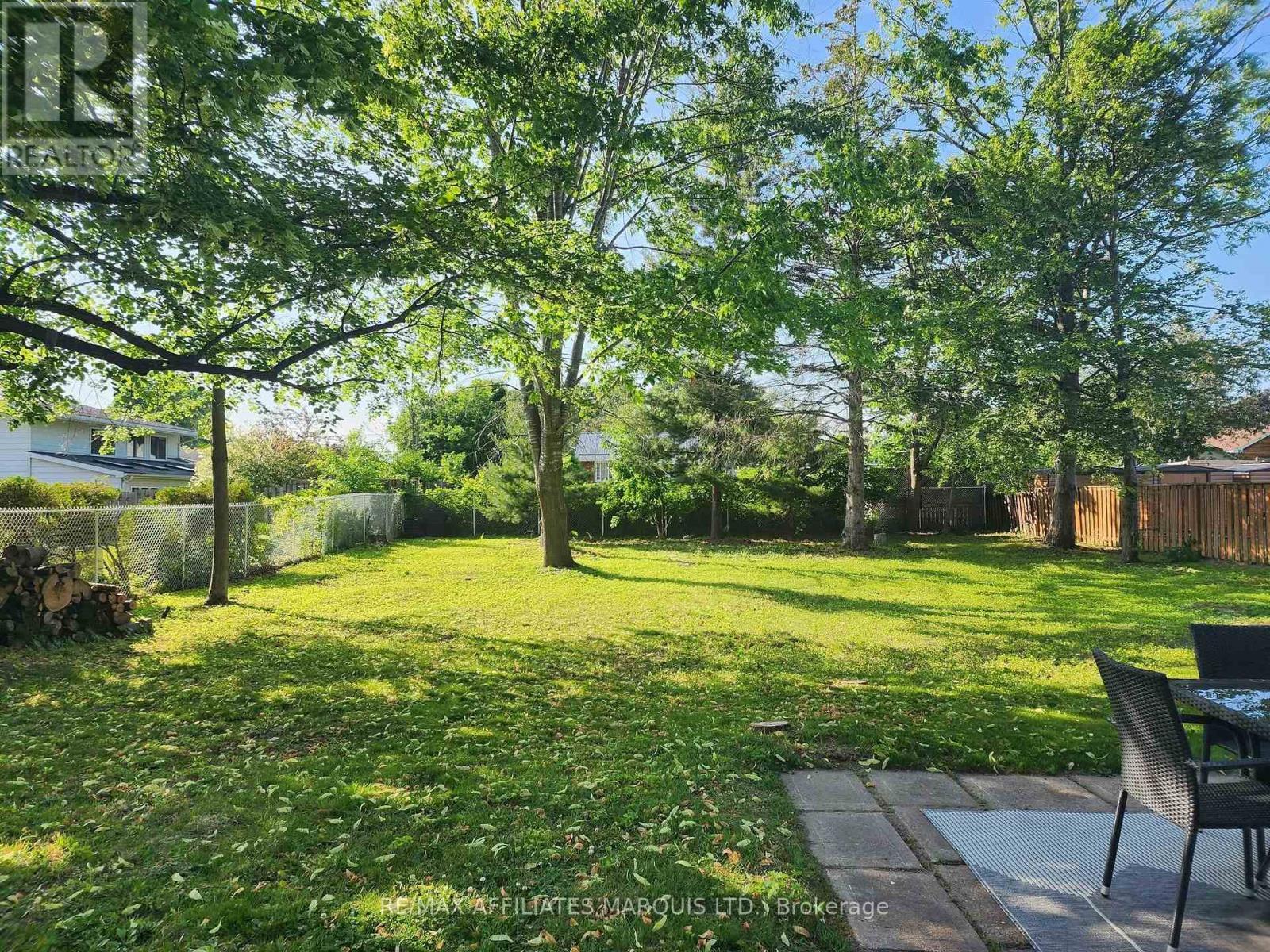 1409 Leonard Avenue, Cornwall, ON - Outdoor