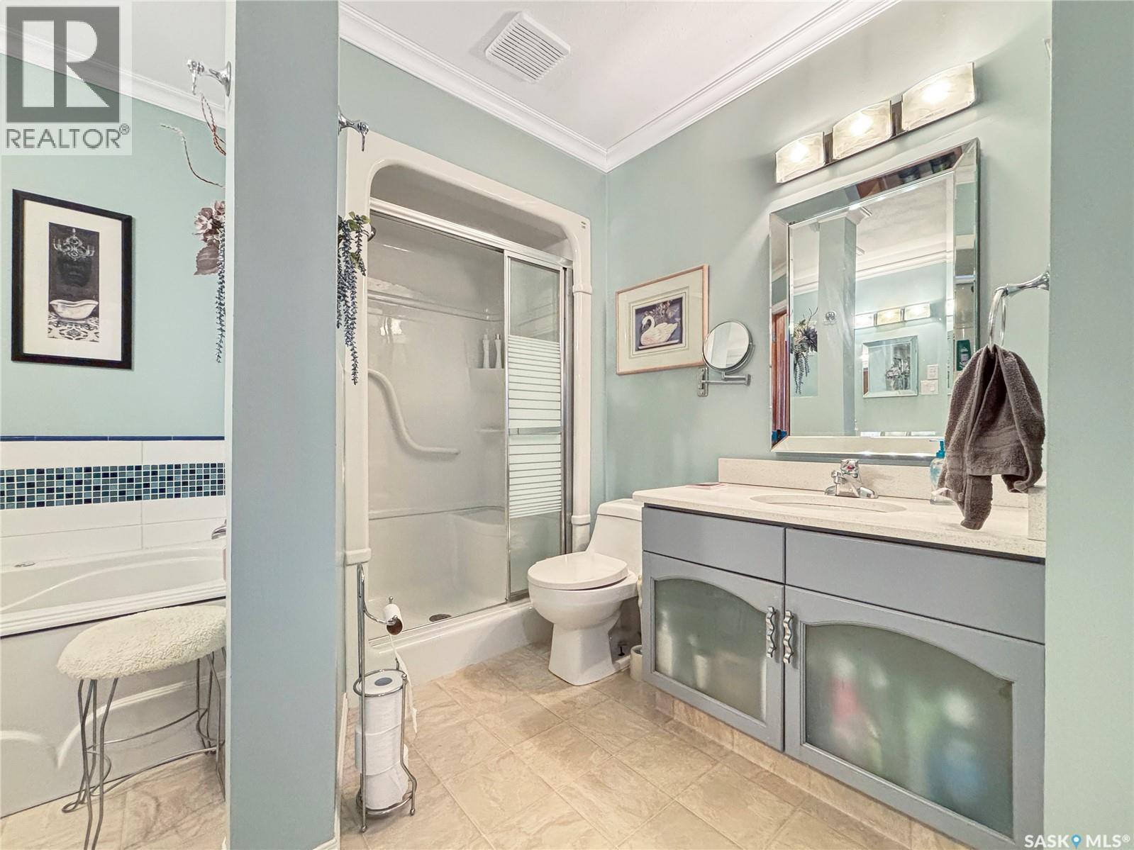 247 Stacey Crescent, Saskatoon, SK - Indoor Photo Showing Bathroom