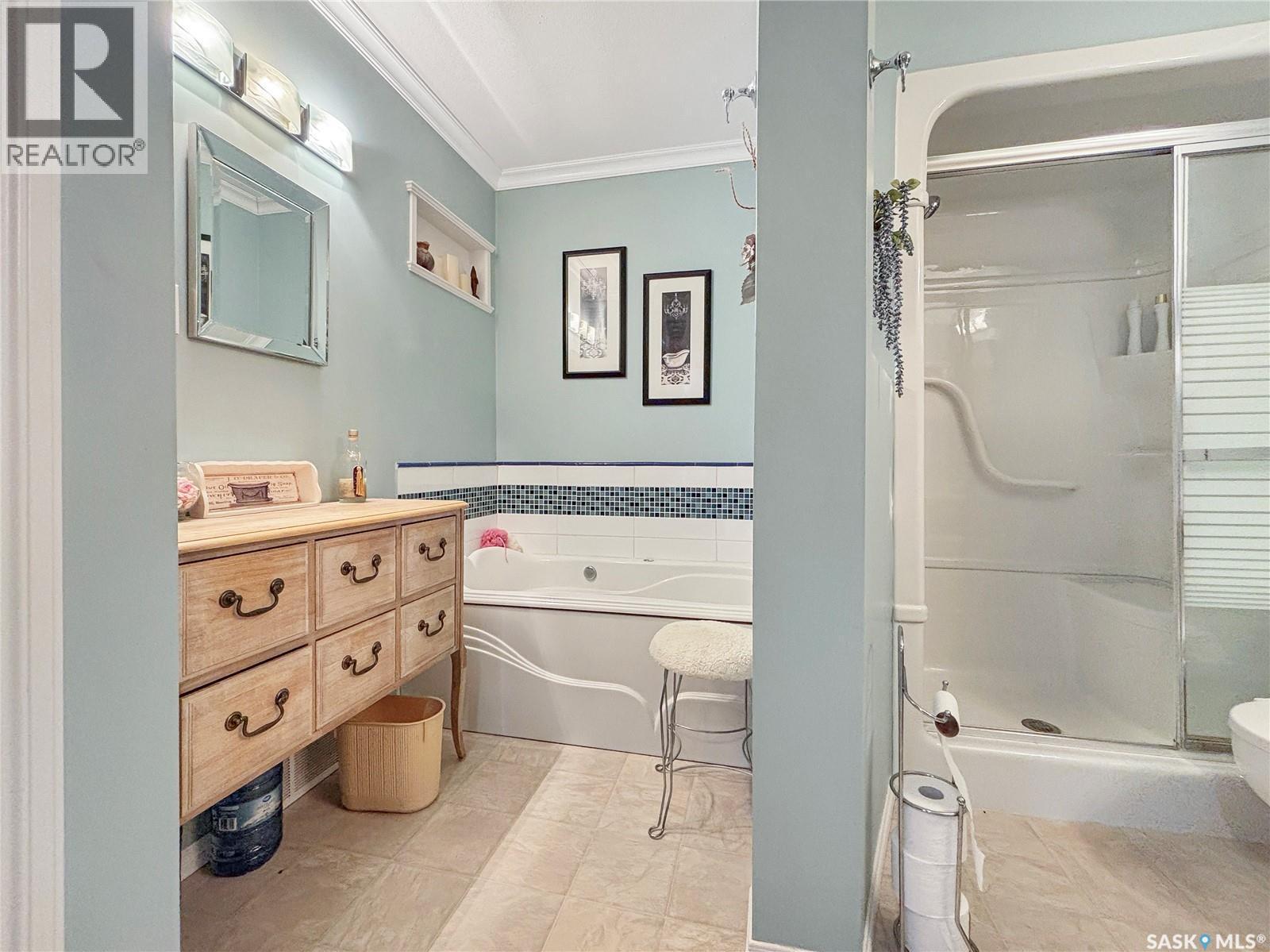 247 Stacey Crescent, Saskatoon, SK - Indoor Photo Showing Bathroom