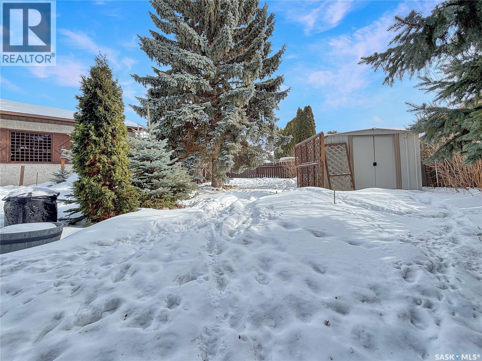 247 Stacey Crescent, Saskatoon, SK - Outdoor