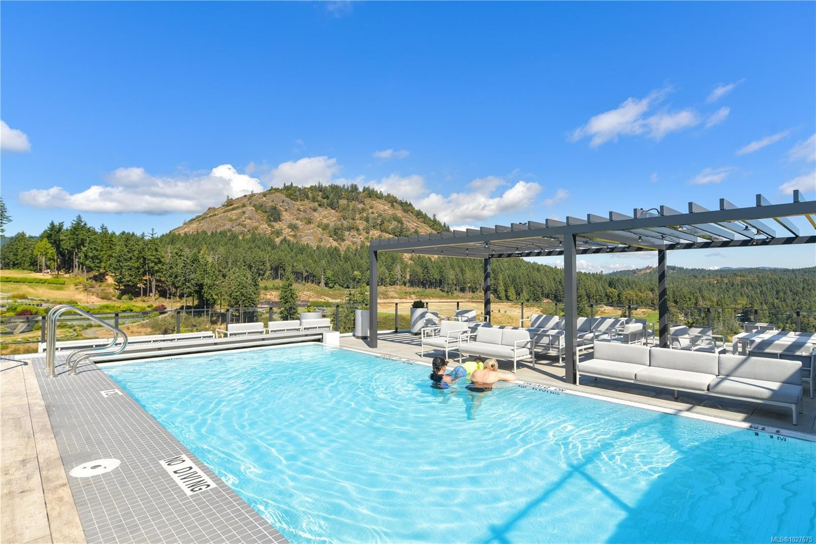 1504-2000 Hannington Rd, Langford, BC - Outdoor With In Ground Pool With Backyard