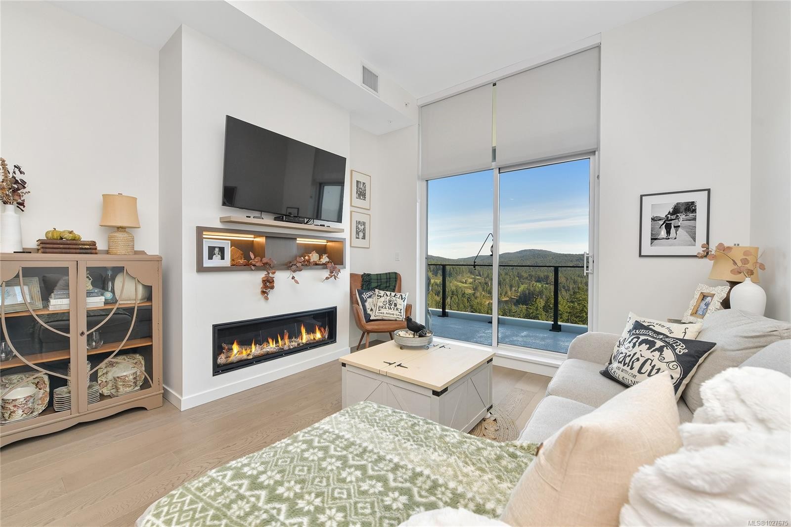 1504-2000 Hannington Rd, Langford, BC - Indoor Photo Showing Living Room With Fireplace
