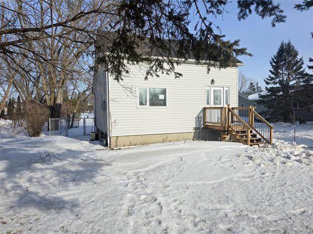 224 Main St, St Adolphe, MB