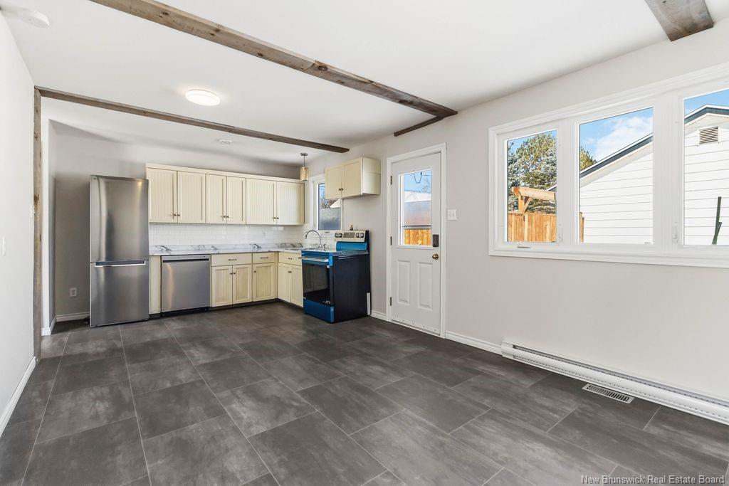 35 Nowlan St, Riverview, NB