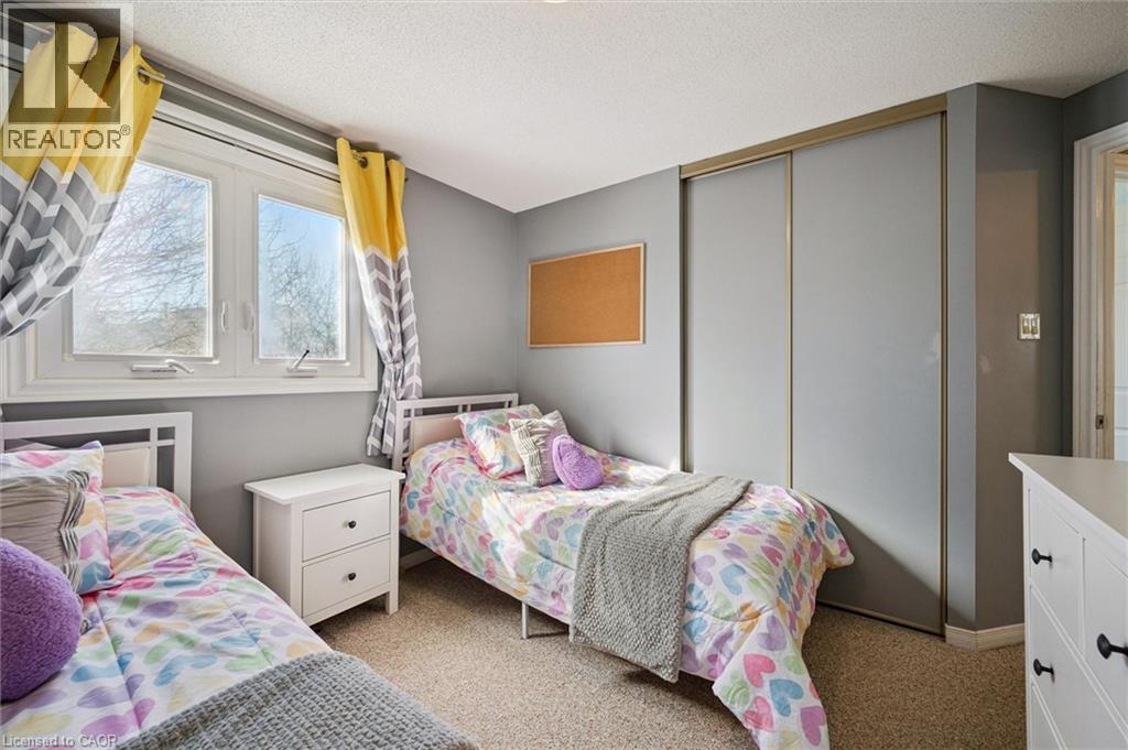 536 Westvale Drive, Waterloo, ON - Indoor Photo Showing Bedroom