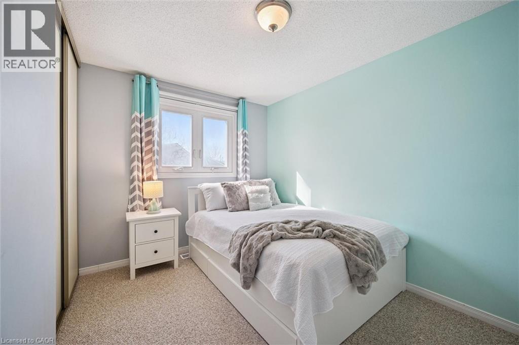 536 Westvale Drive, Waterloo, ON - Indoor Photo Showing Bedroom