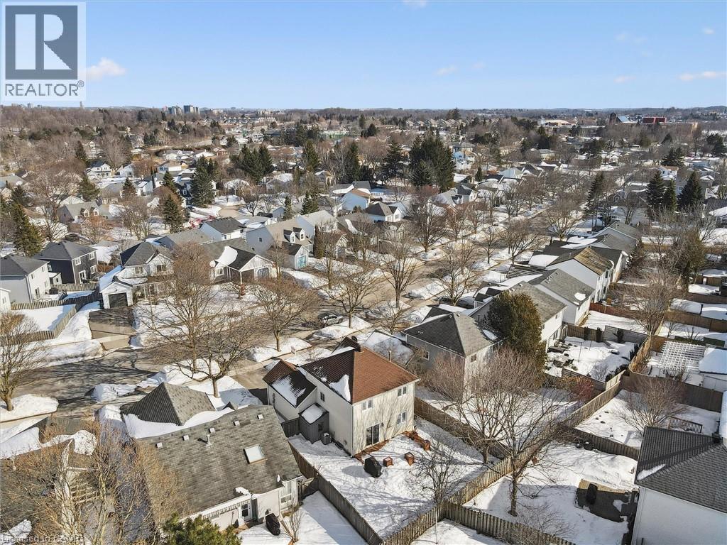 536 Westvale Drive, Waterloo, ON - Outdoor